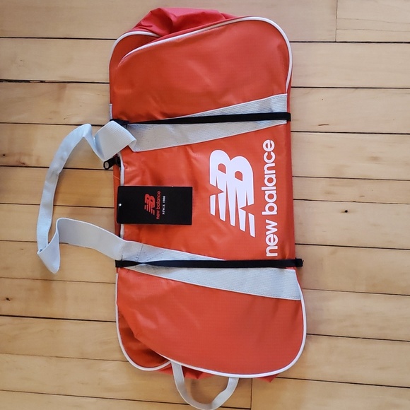 New Balance Bags Nwt New Balance Duffle Bag Poshmark